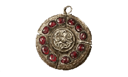 Crimson Amber Medallion +2